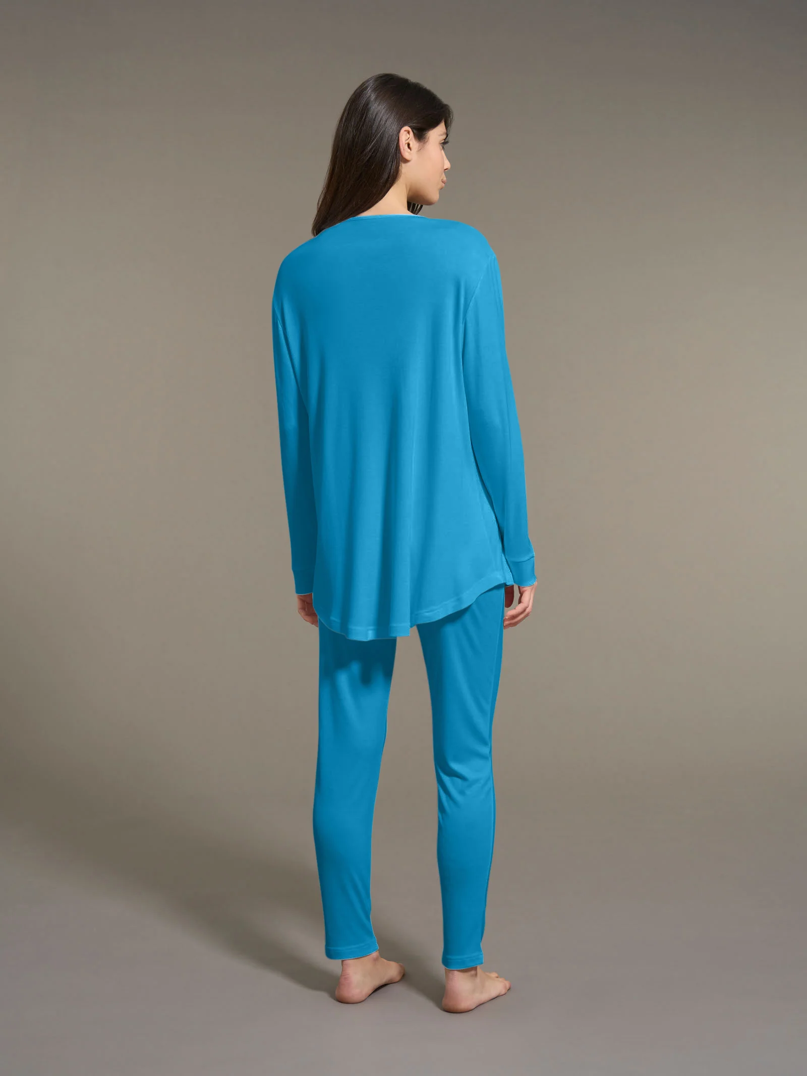 Pigiama con scollo a goccia in interlock micromodal - Vallarta Blue - Image 2