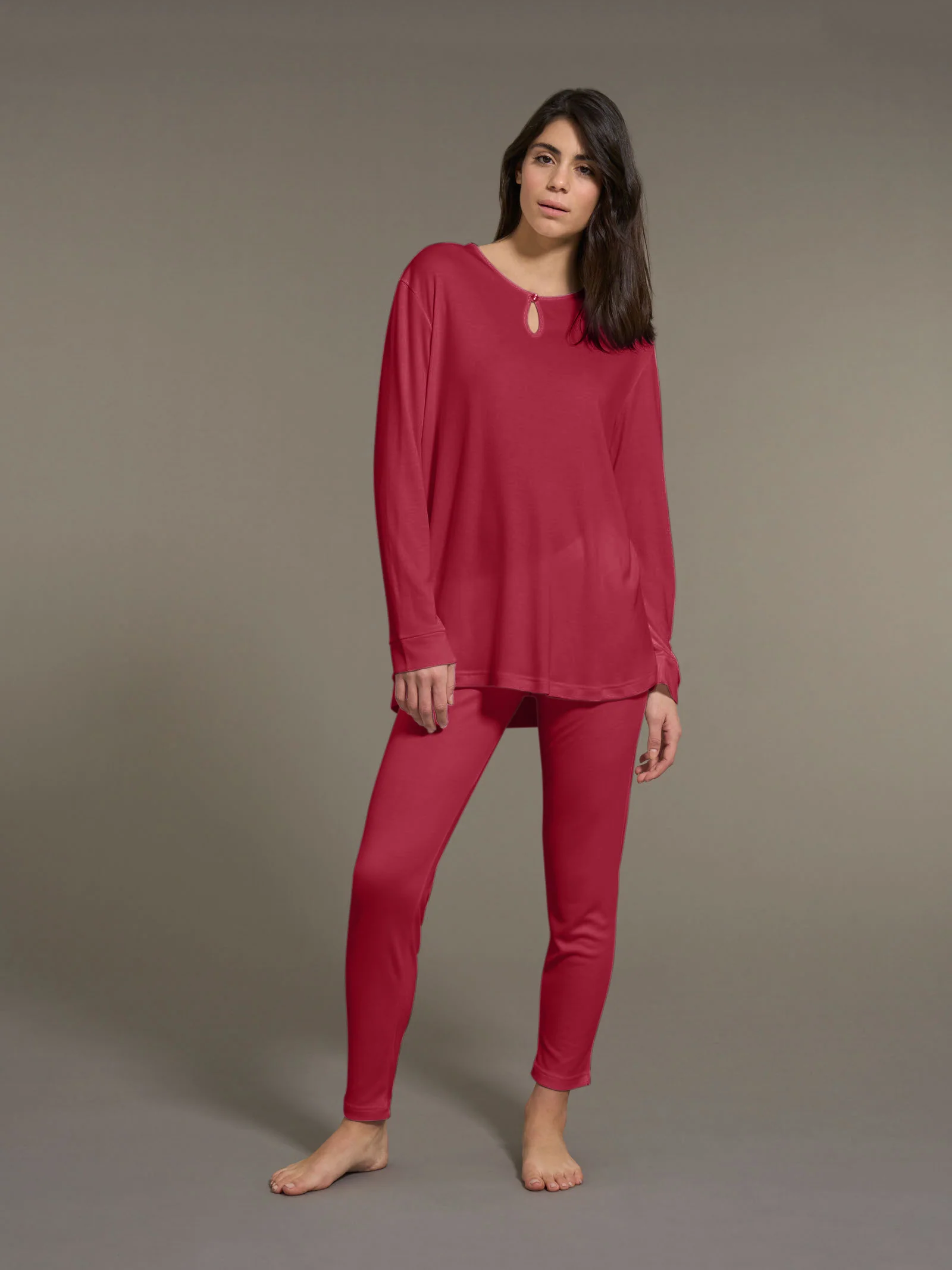 Pigiama con scollo a goccia in interlock micromodal - Tibetan Red
