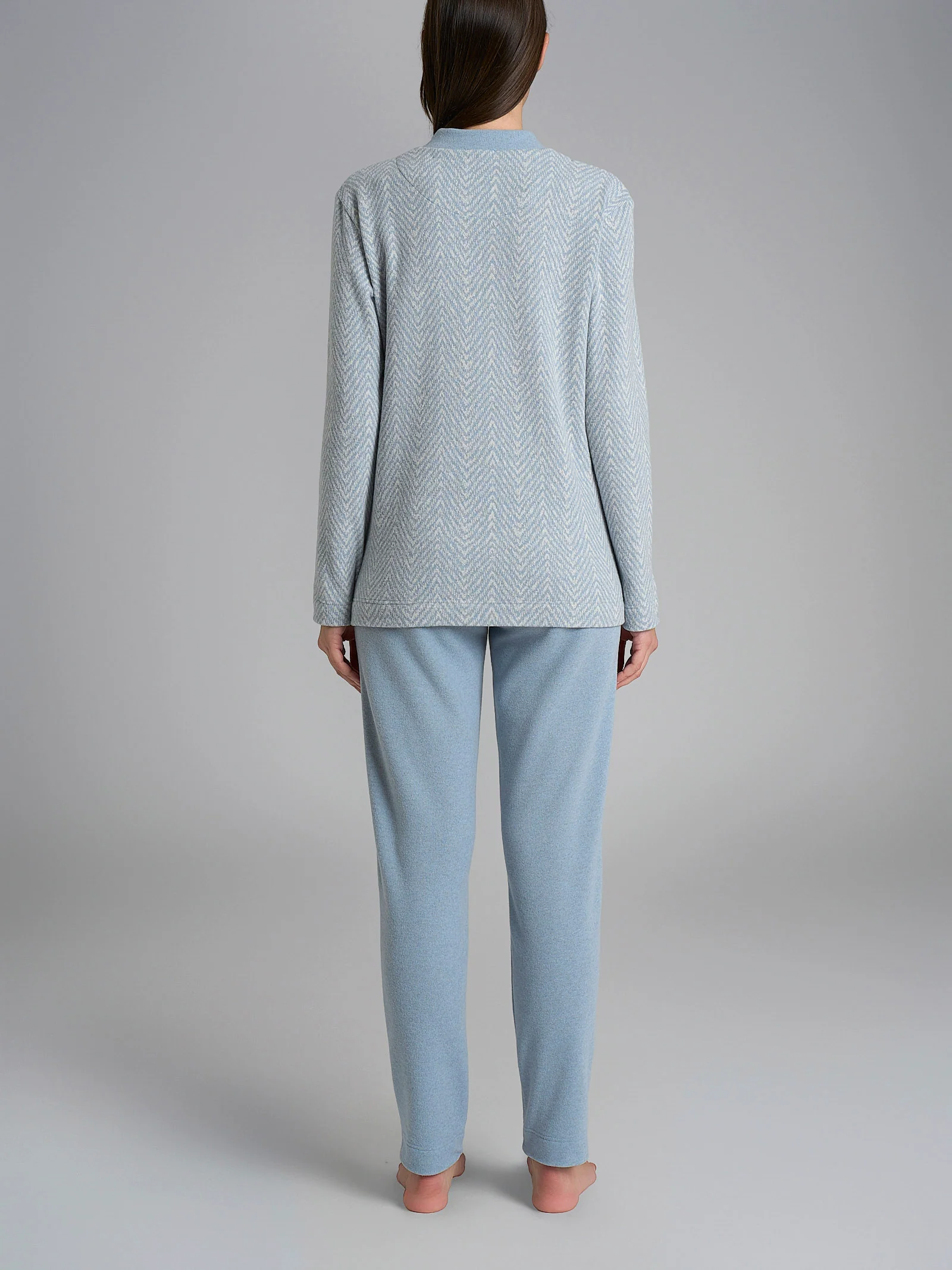 Pigiama con scollo a V e fantasia in Cotton Eco Pile - Fant.Nebbia - Image 2