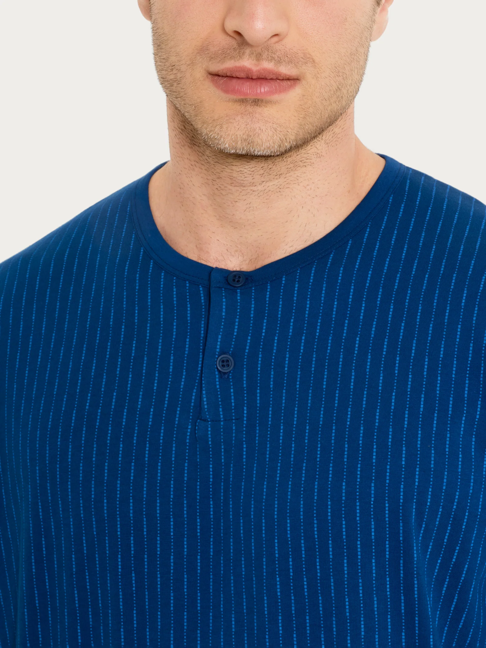 Pigiama lungo con dettagli micro geometrici in Jersey di Cotone - Fant. Righe Verticali Navy Peony - Image 3