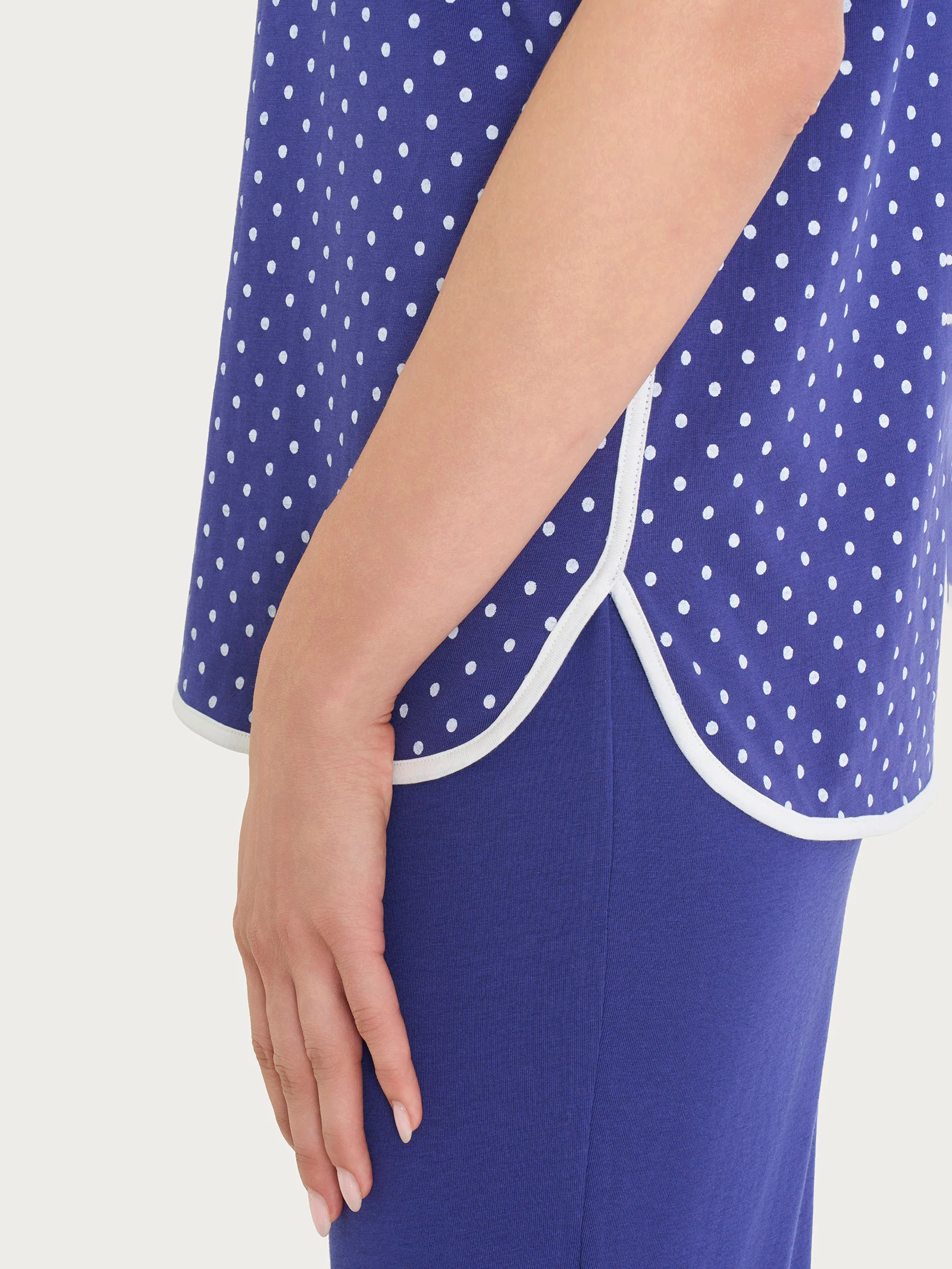 Pigiama pinocchietto a pois con scollo a goccia in Jersey di cotone - Navy Blue Pois - Image 3