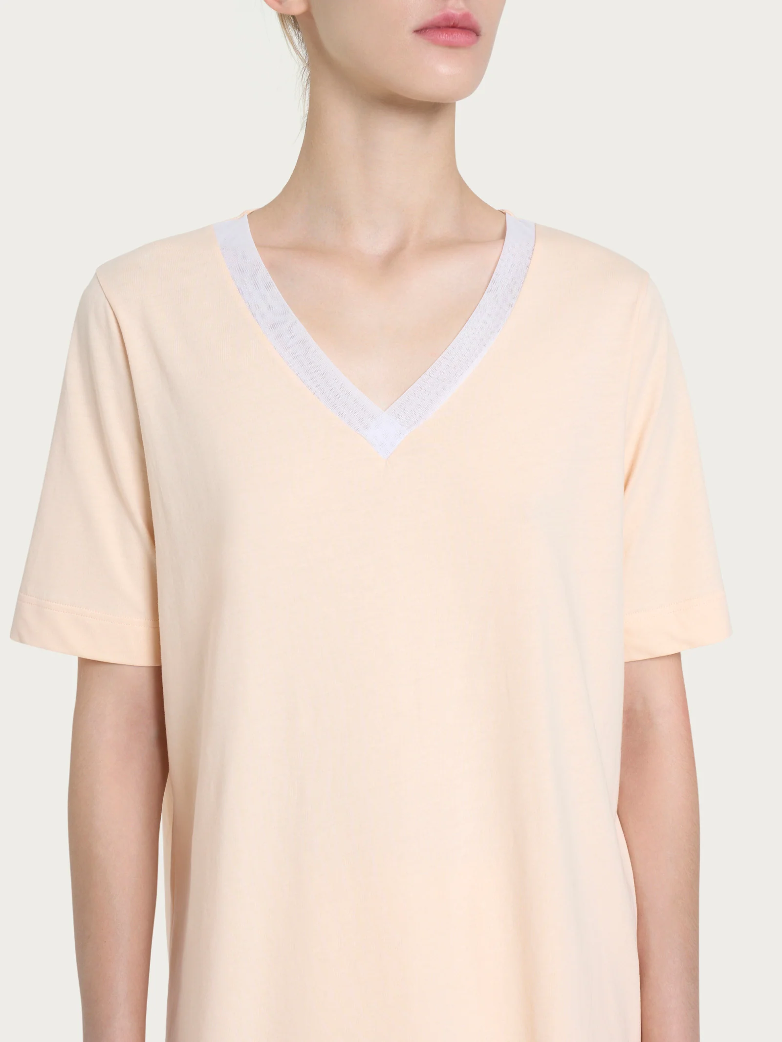 Pigiama tinta unita con scollo a V in Jersey di cotone - Pale Peach - Image 3