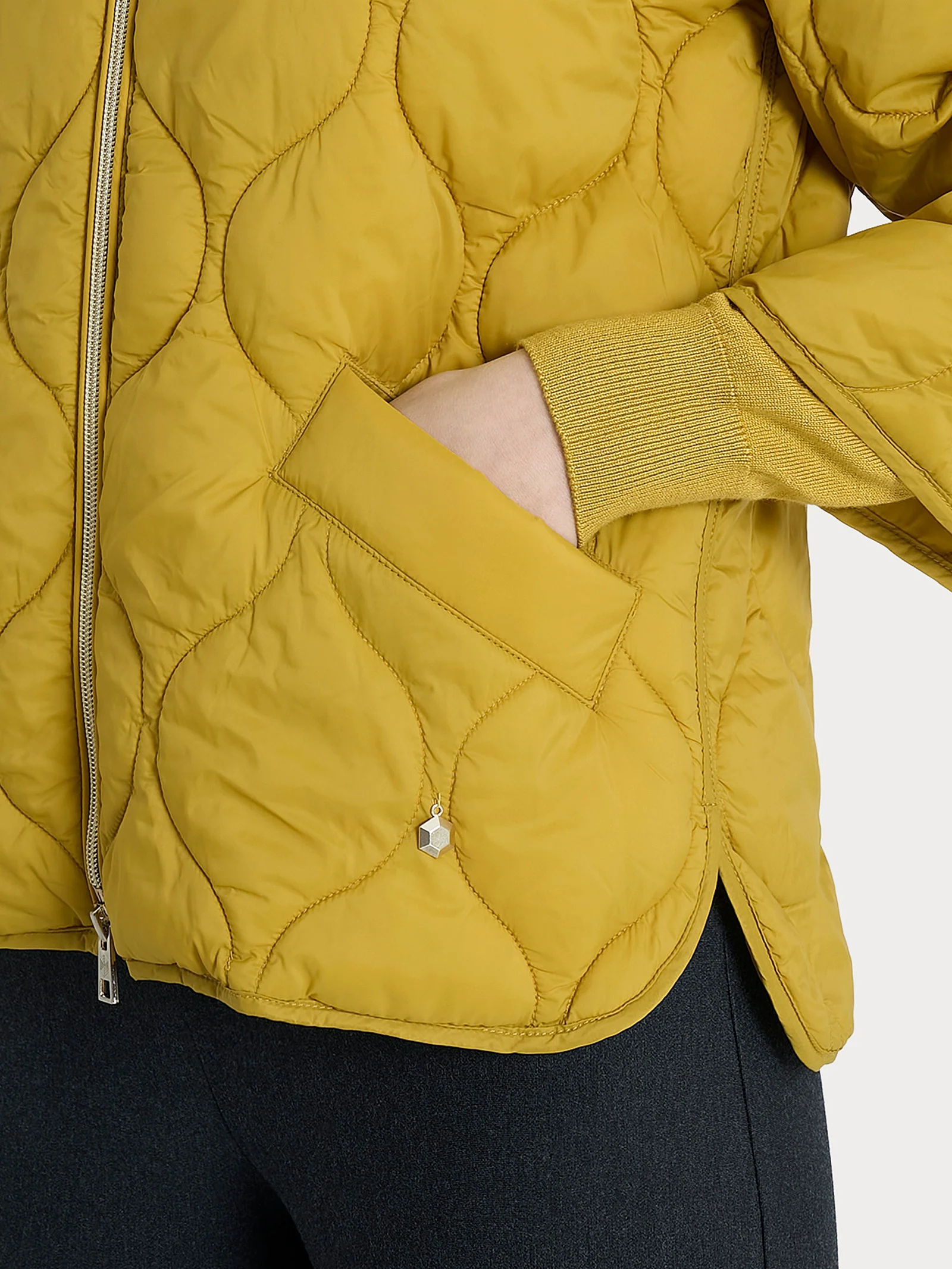 Piumino Onion Quilt con manica 3/4 - Oil Yellow - Image 3