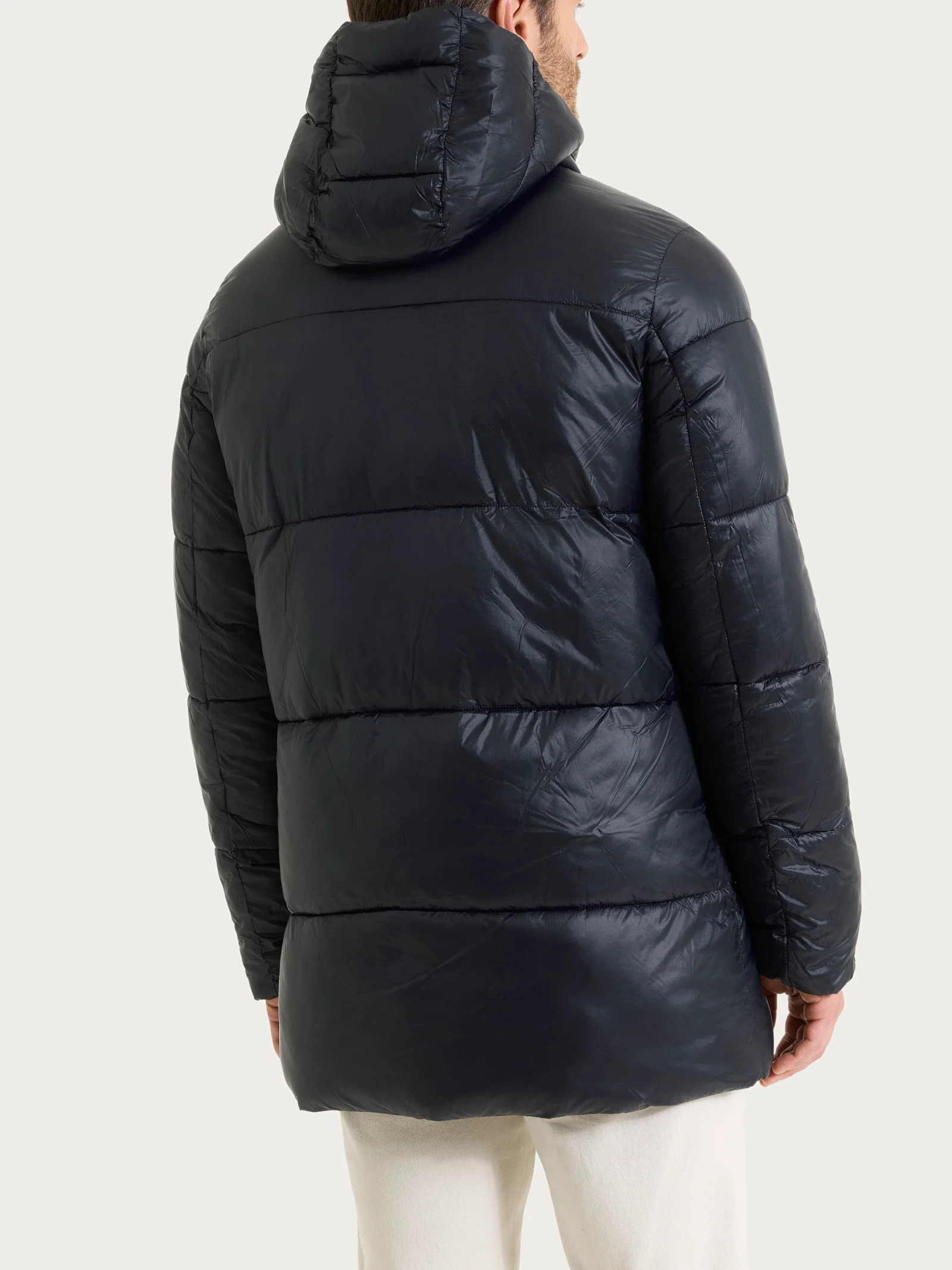 Piumino shiny con cappuccio in Vegan Down - Nero - Image 3