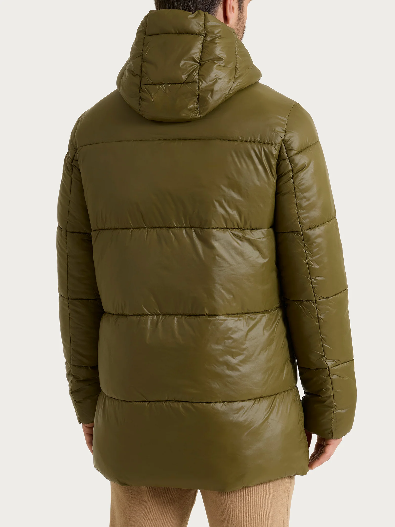 Piumino shiny con cappuccio in Vegan Down - Dark Olive - Image 2