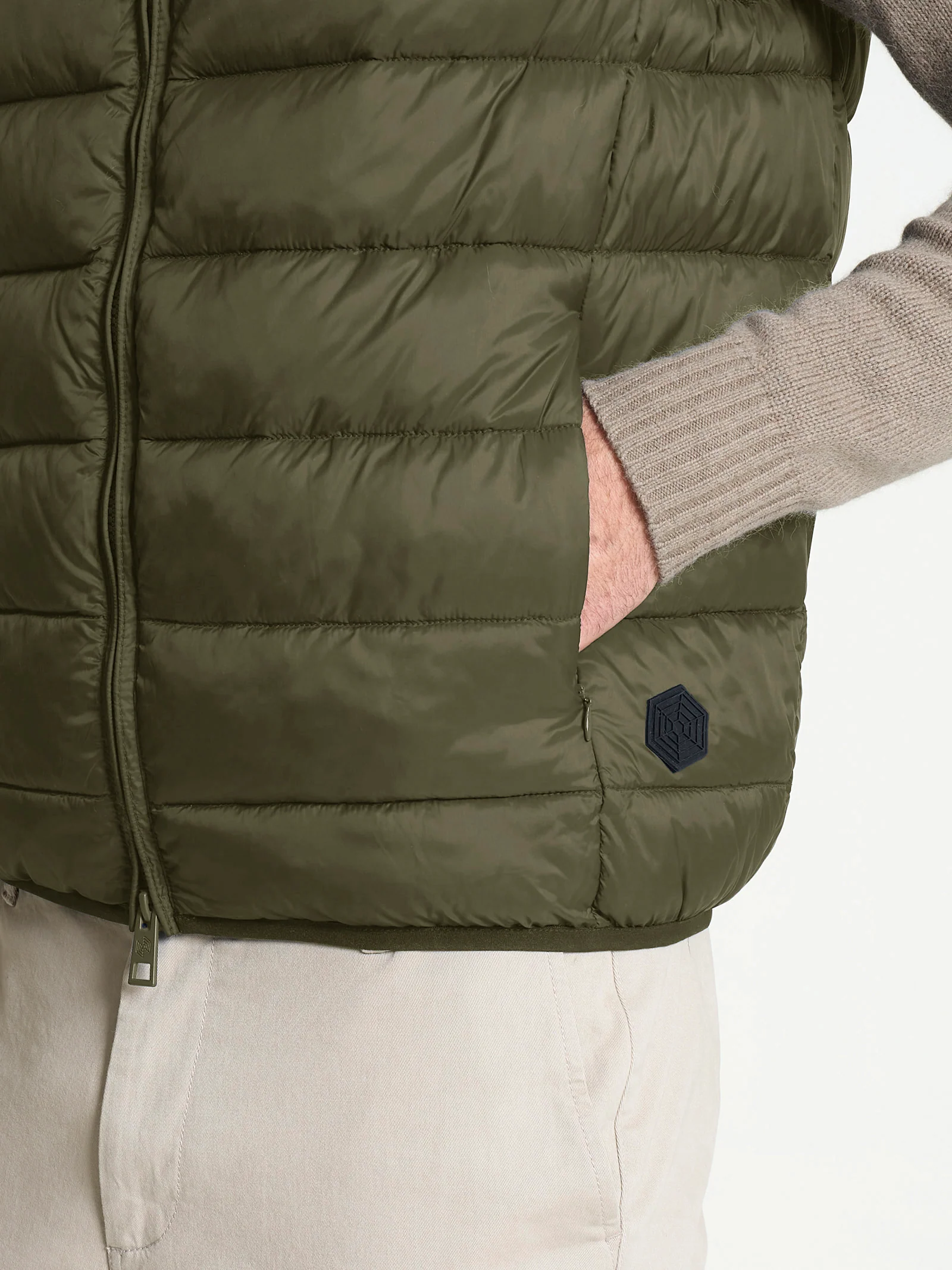 Piumino smanicato in Vegan Down - Dark Olive - Image 3