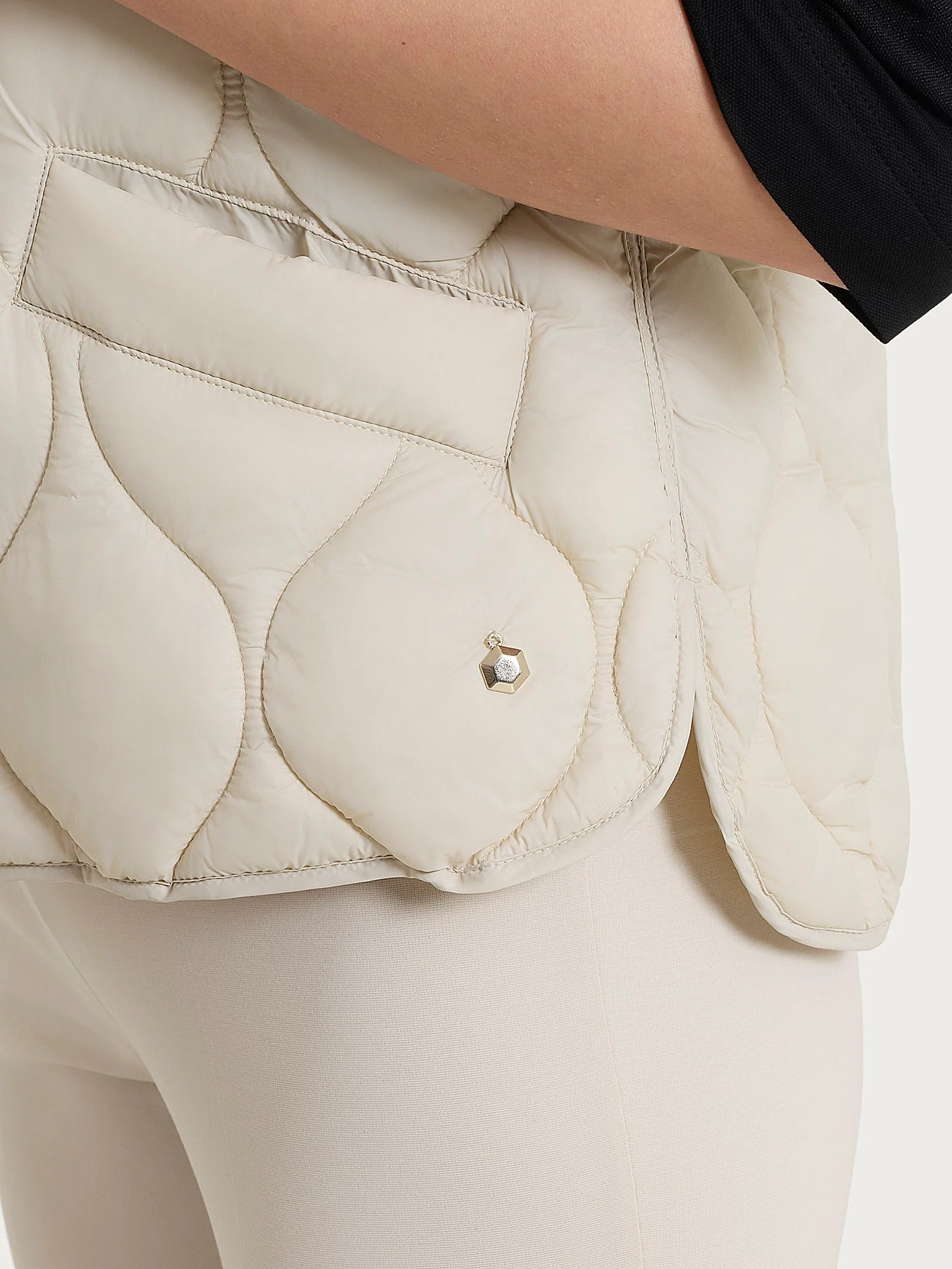 Piumino Smanicato Onion Quilt - Champignon - Image 3