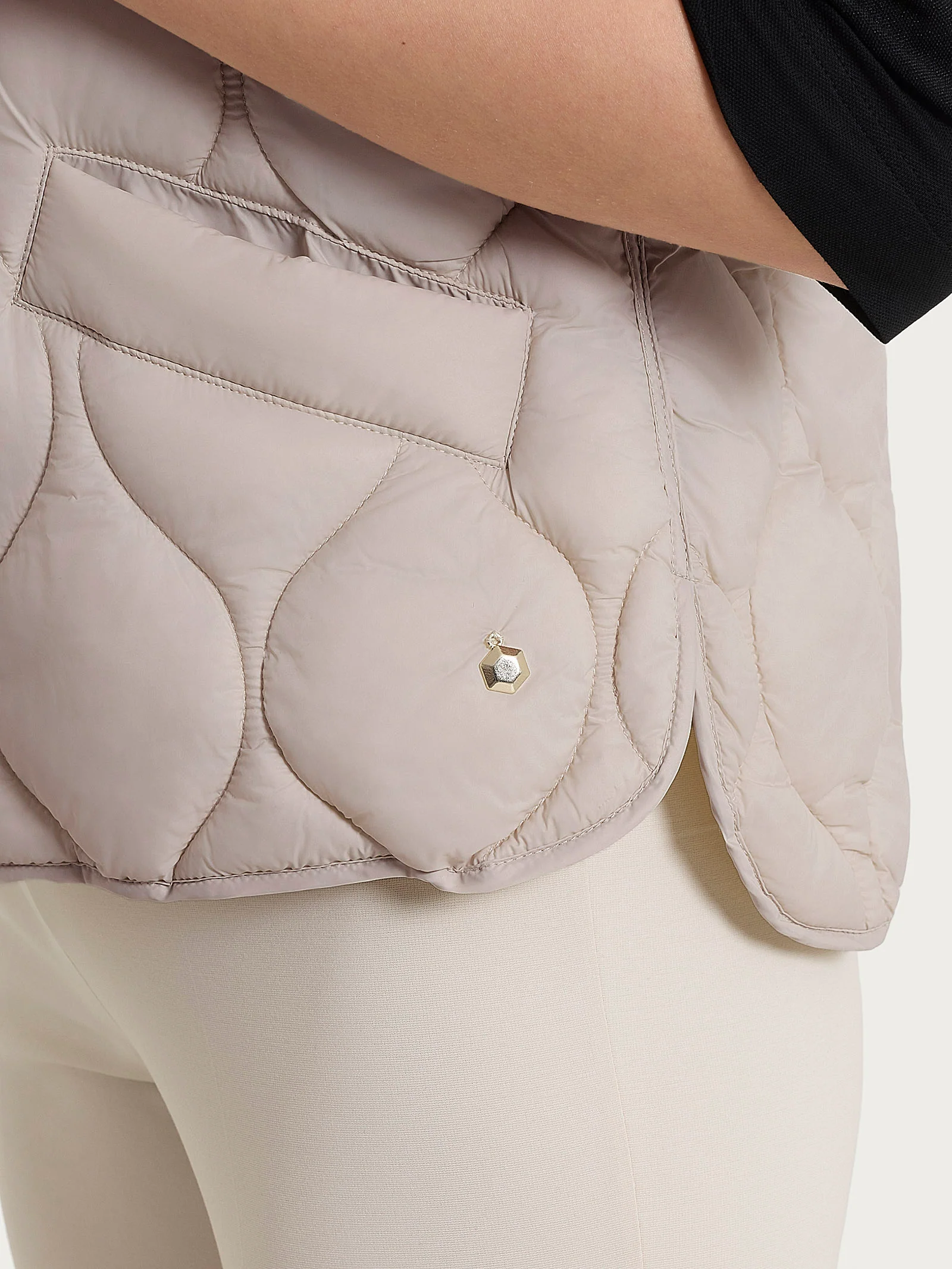 Piumino Smanicato Onion Quilt - Crockery - Image 3