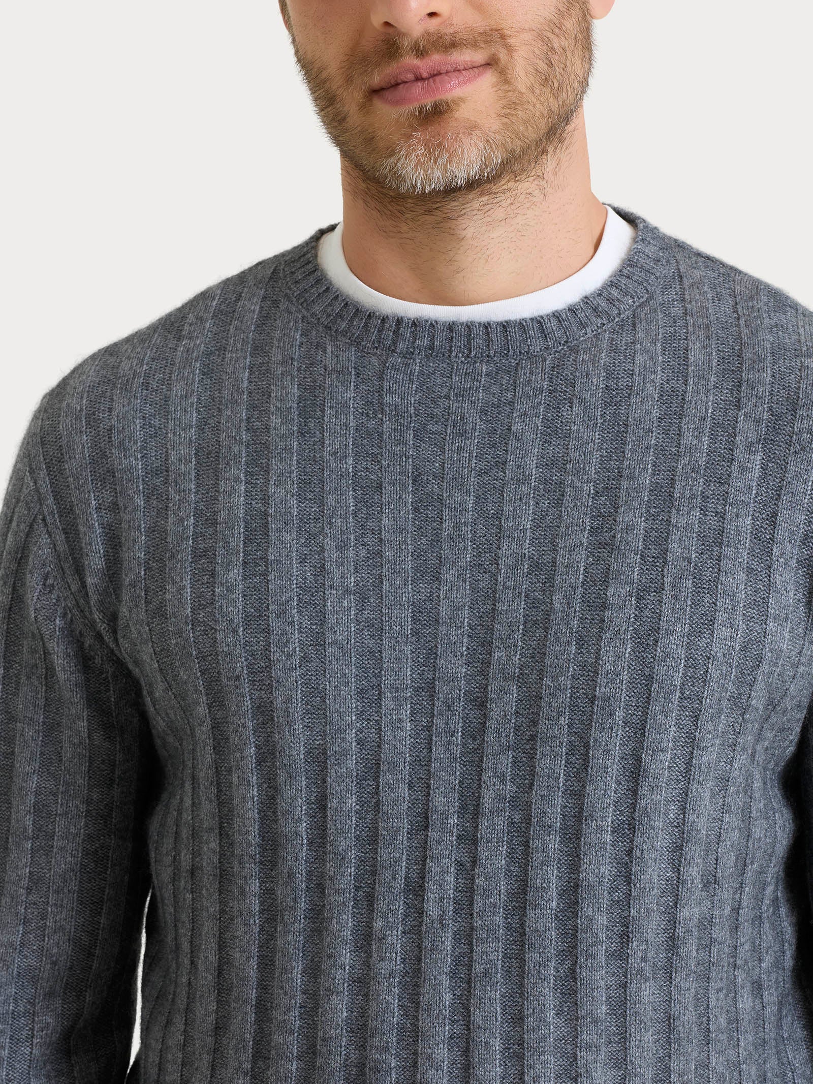 Pull girocollo con costa piatta in Natural Soft  - Ferro Mel. - Image 3