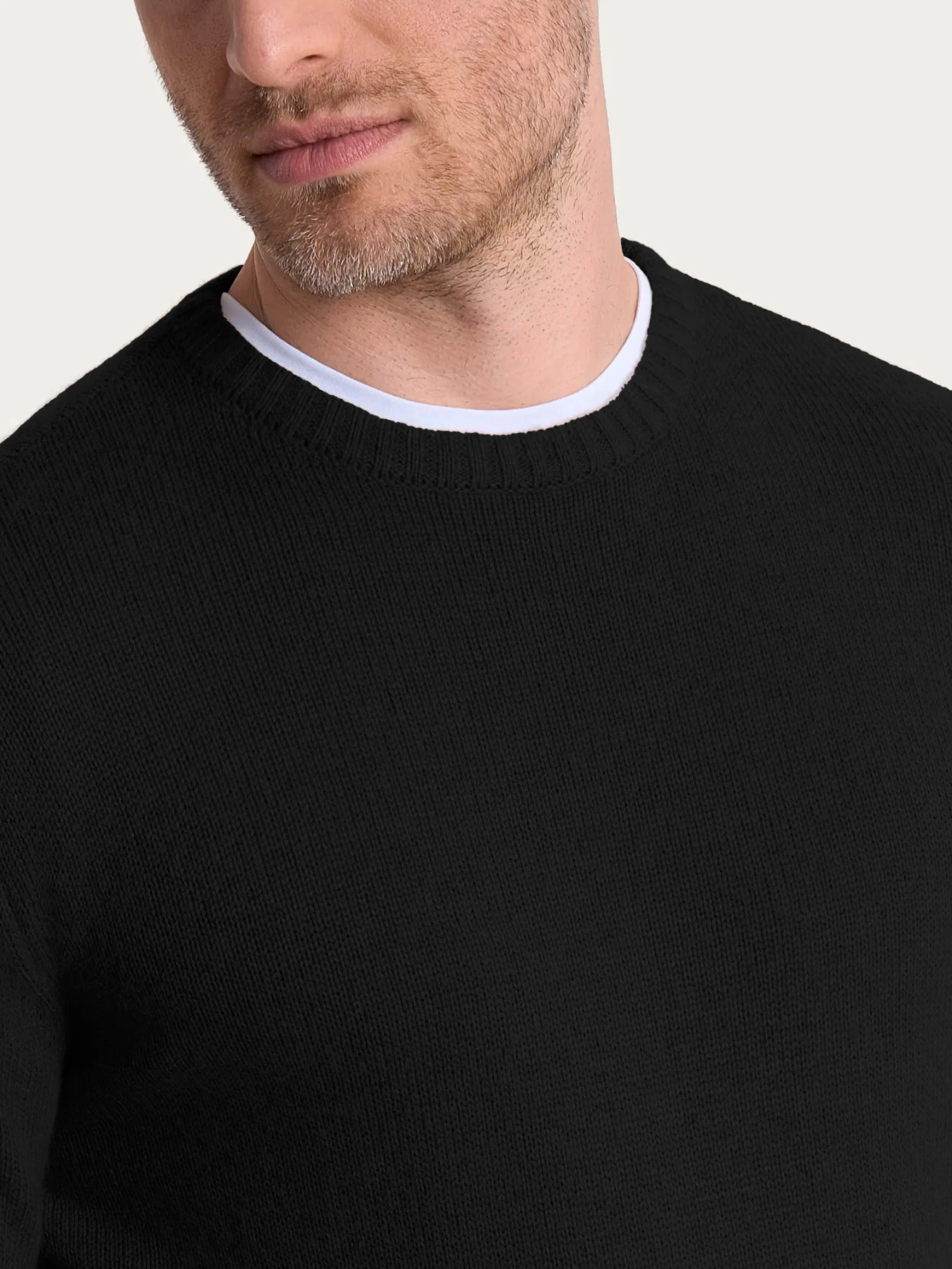 Pull girocollo in Natural Soft  - Nero - Image 3