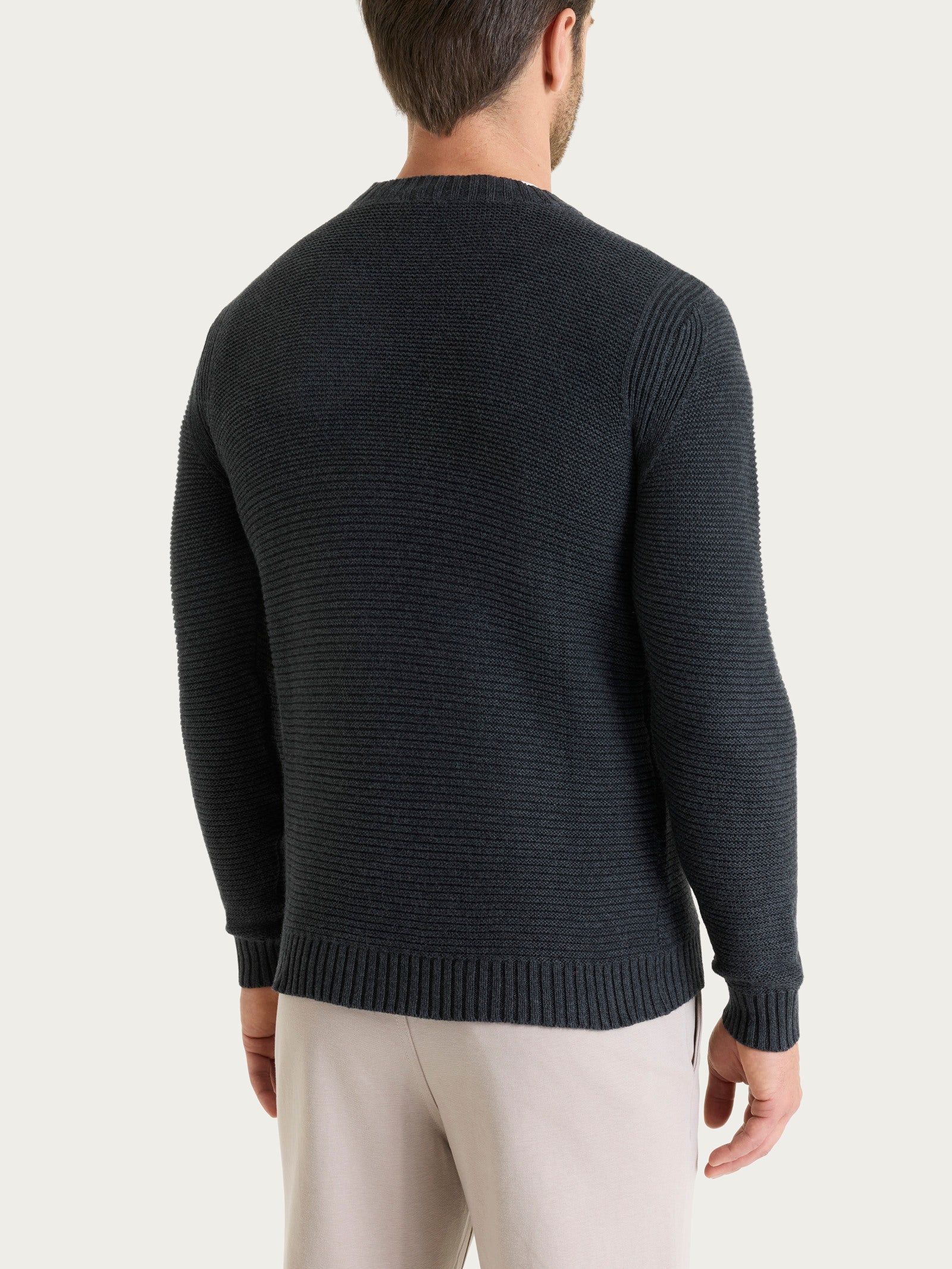 Pull girocollo leggero in Winter Cotton - Nero Mel. - Image 2