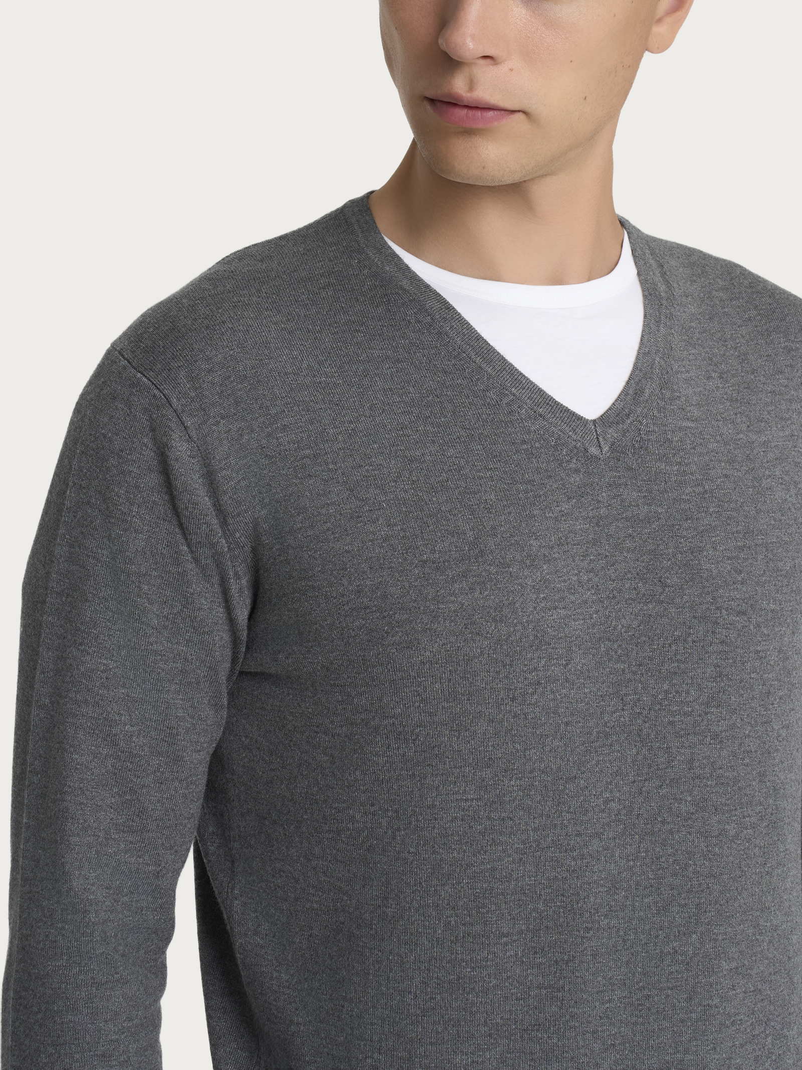 Pull scollo a V Four Seasons - Ardesia Mel. - Image 3