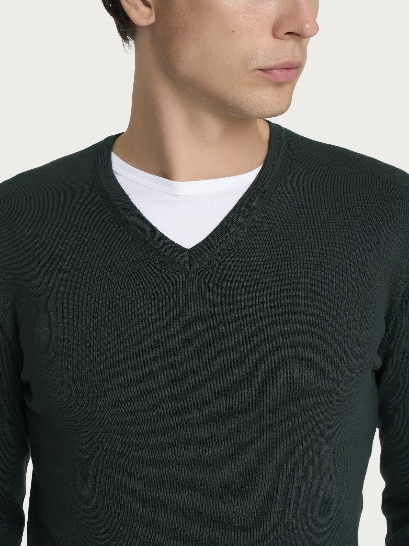 Pull scollo a V Four Seasons - Scarab - Image 3