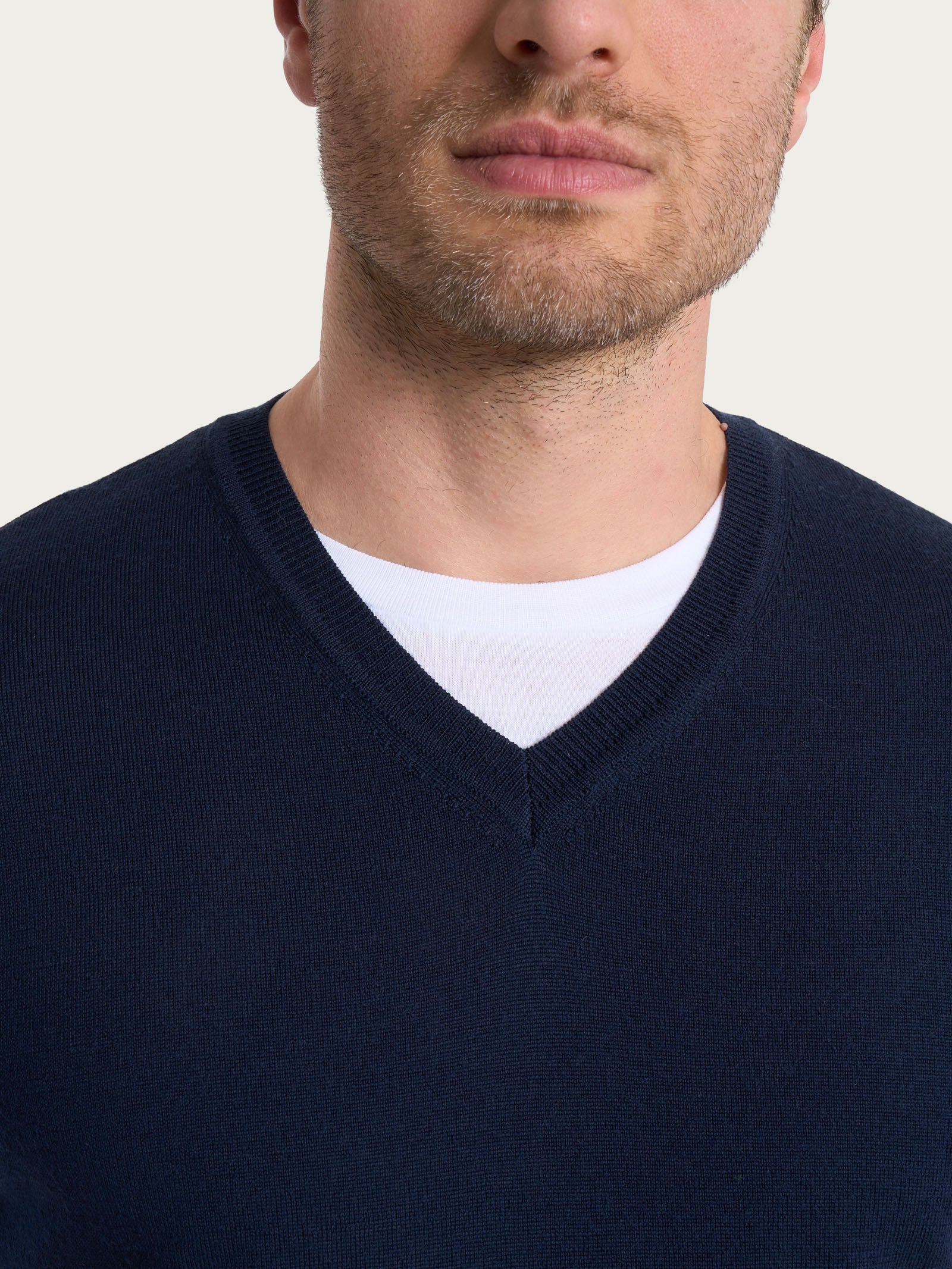 Pull smanicato con scollo a V in maglia unita in Merino Soft - Bleu - Image 3