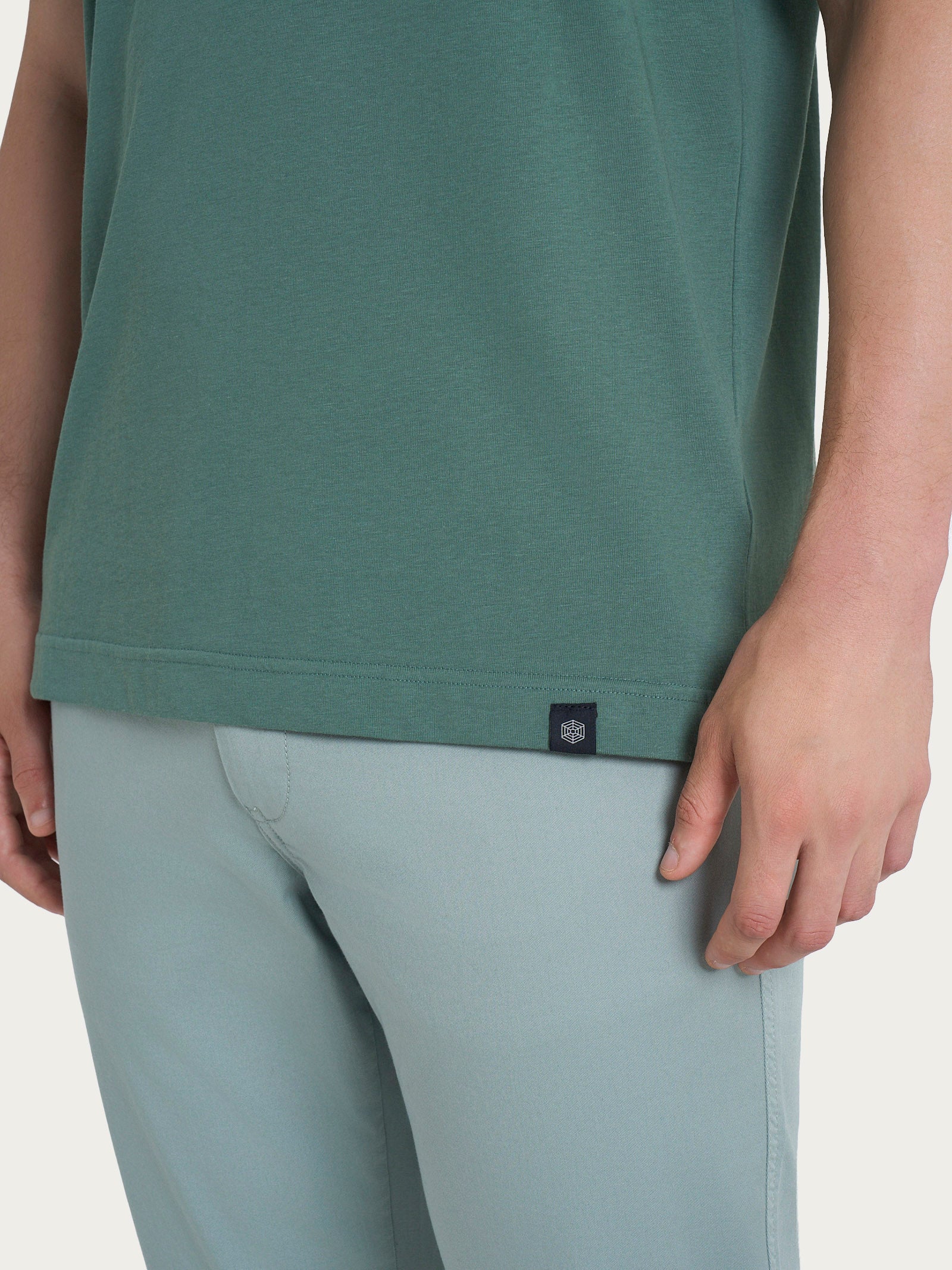 T-shirt girocollo con taschino in jersey di cotone - Dark Forest  - Image 4