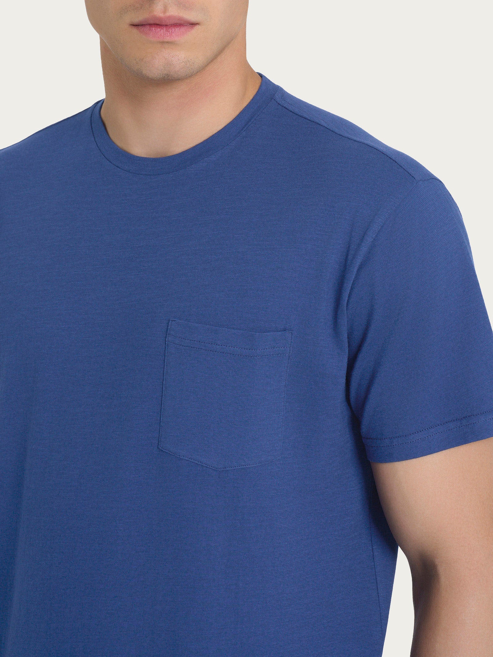 T-shirt girocollo con taschino in slub jersey di cotone - Oceana - Image 3