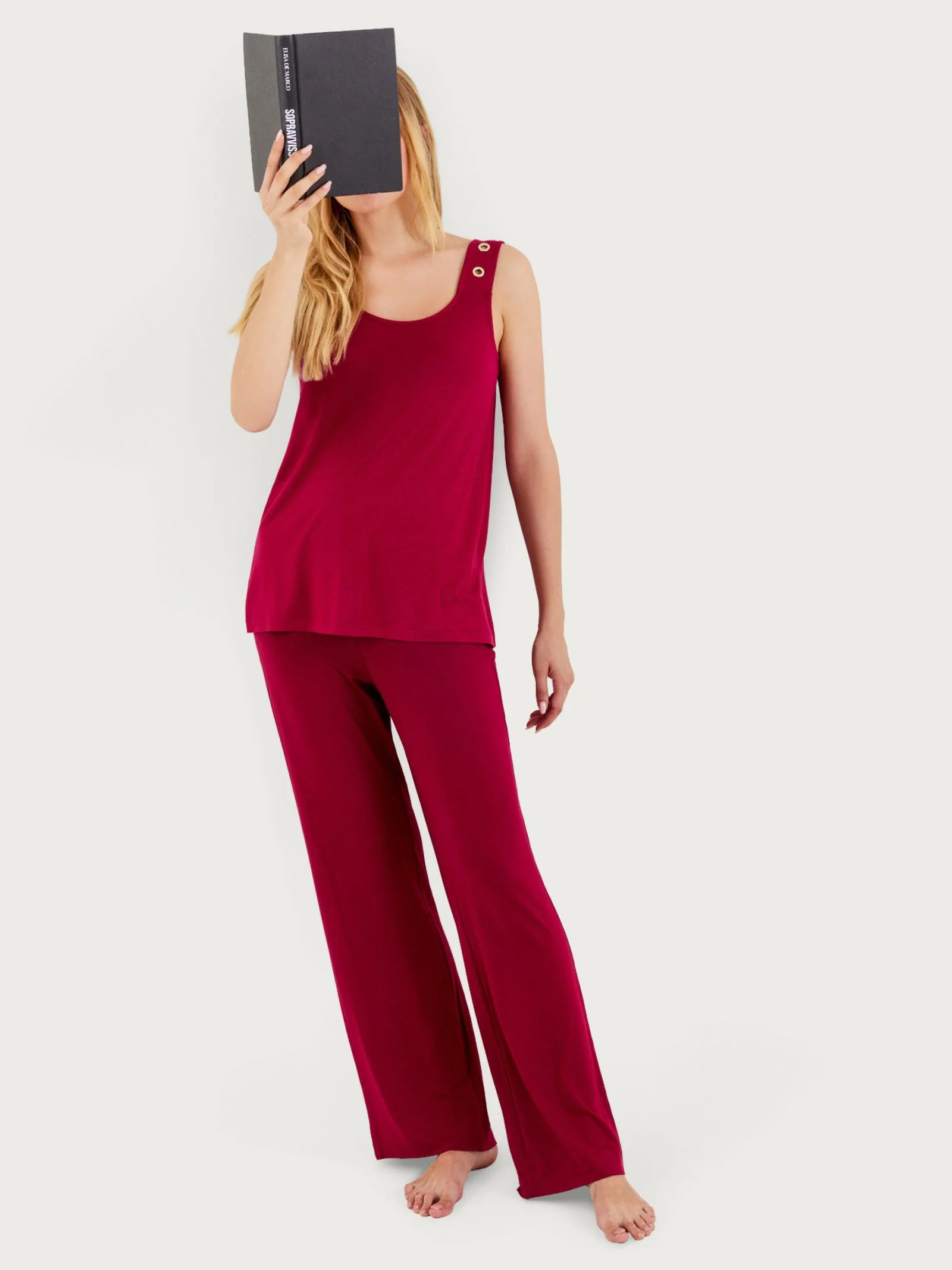 Top a spalla larga con occhielli in Viscosa Summer  - Beet Red - Image 4