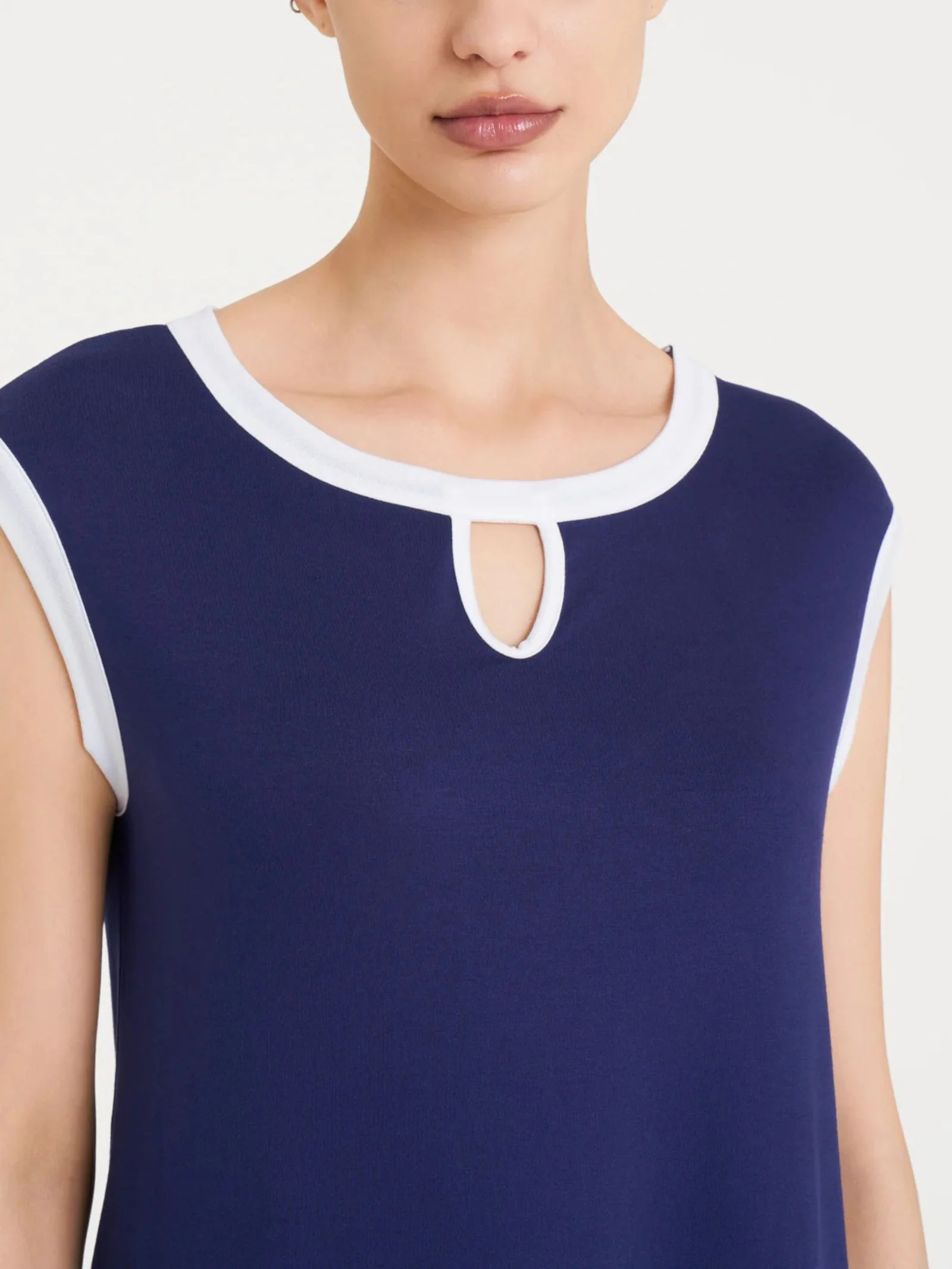 Top con scollo a goccia in Viscosa Summer  - Fant.Copiativo - Image 3