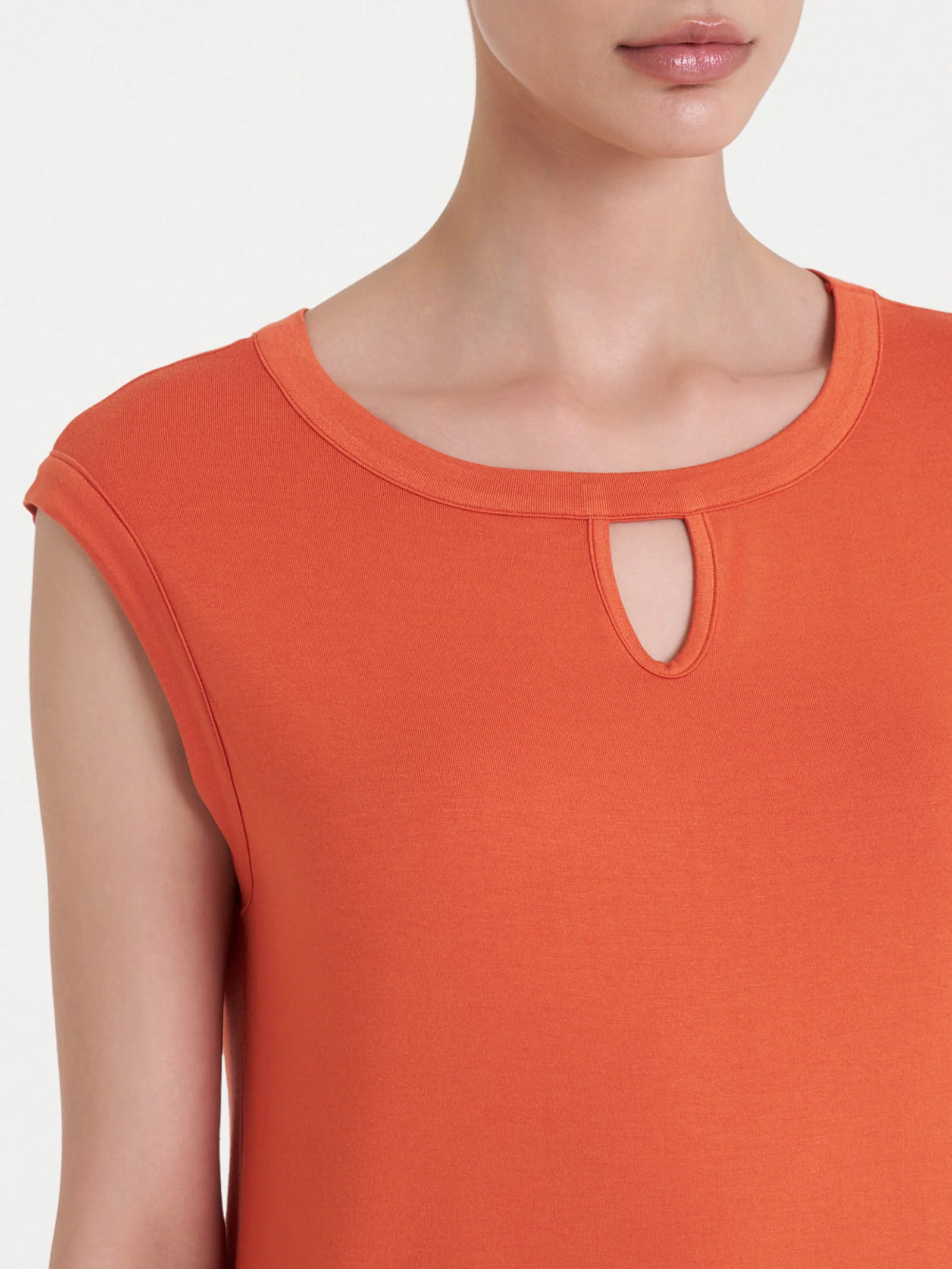 Top con scollo a goccia in Viscosa Summer  - Spice Route - Image 3