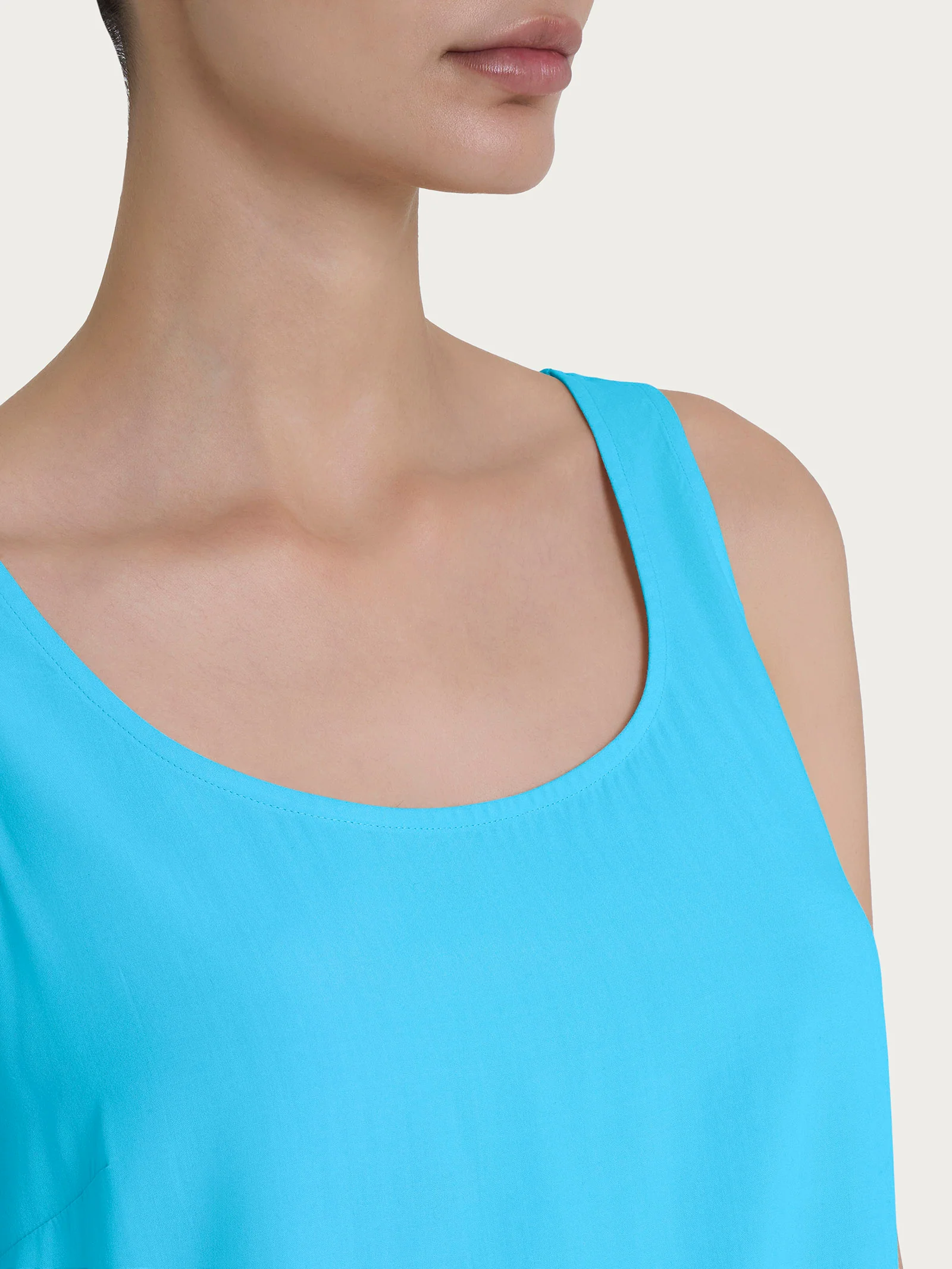 Top smanicato in Ecoseta - Azure Blue - Image 4