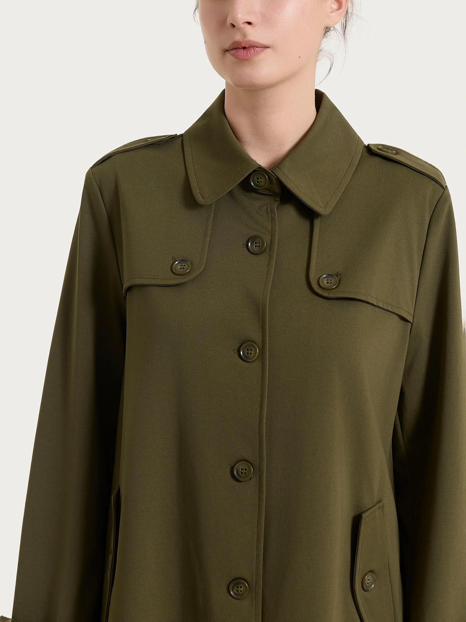 Trench corto in Compact Light - Dark Olive - Image 4