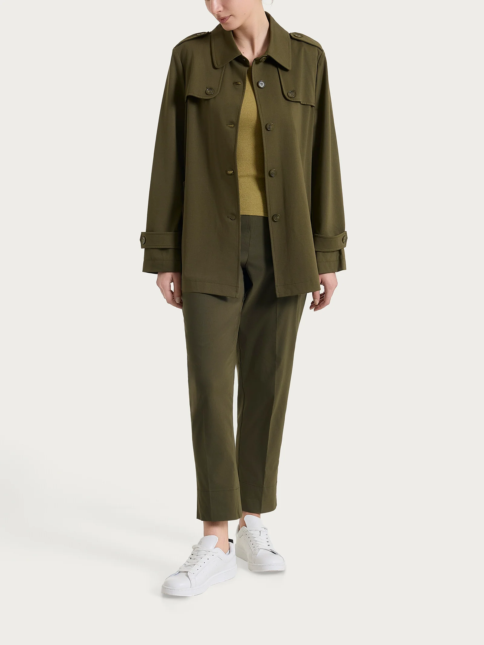 Trench corto in Compact Light - Dark Olive - Image 5