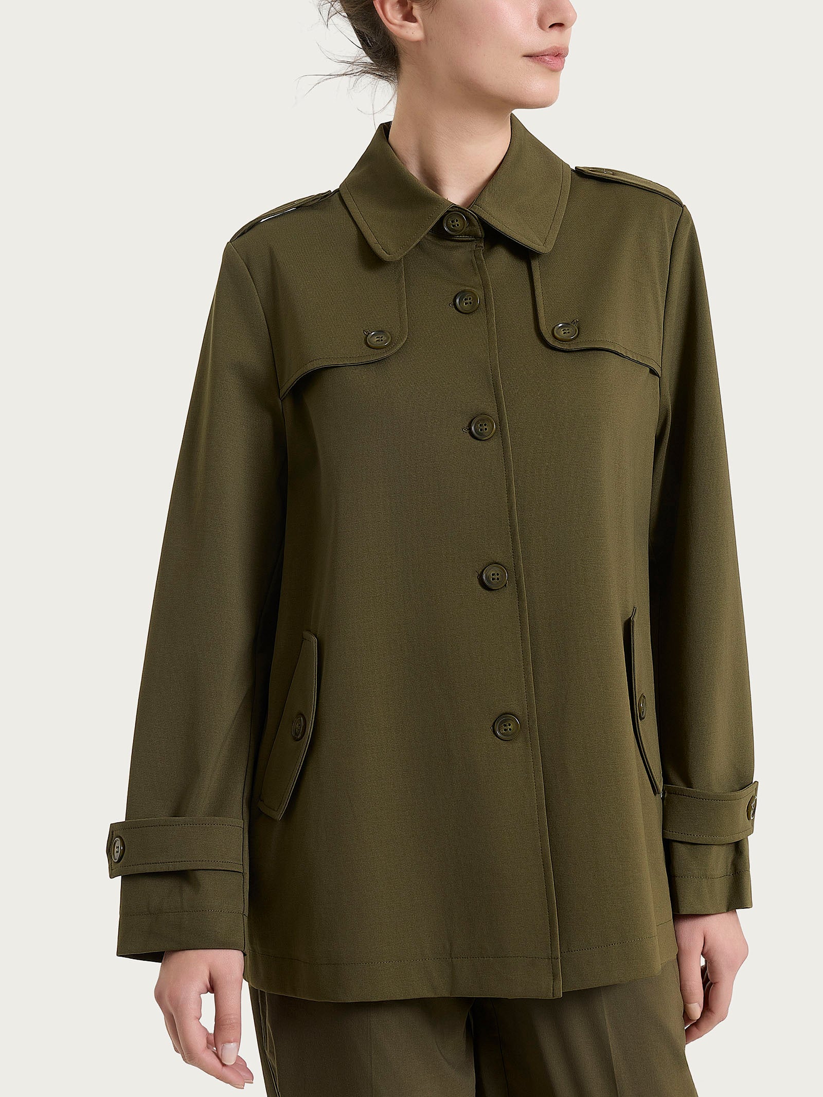 Trench corto in Compact Light - Dark Olive - Image 6