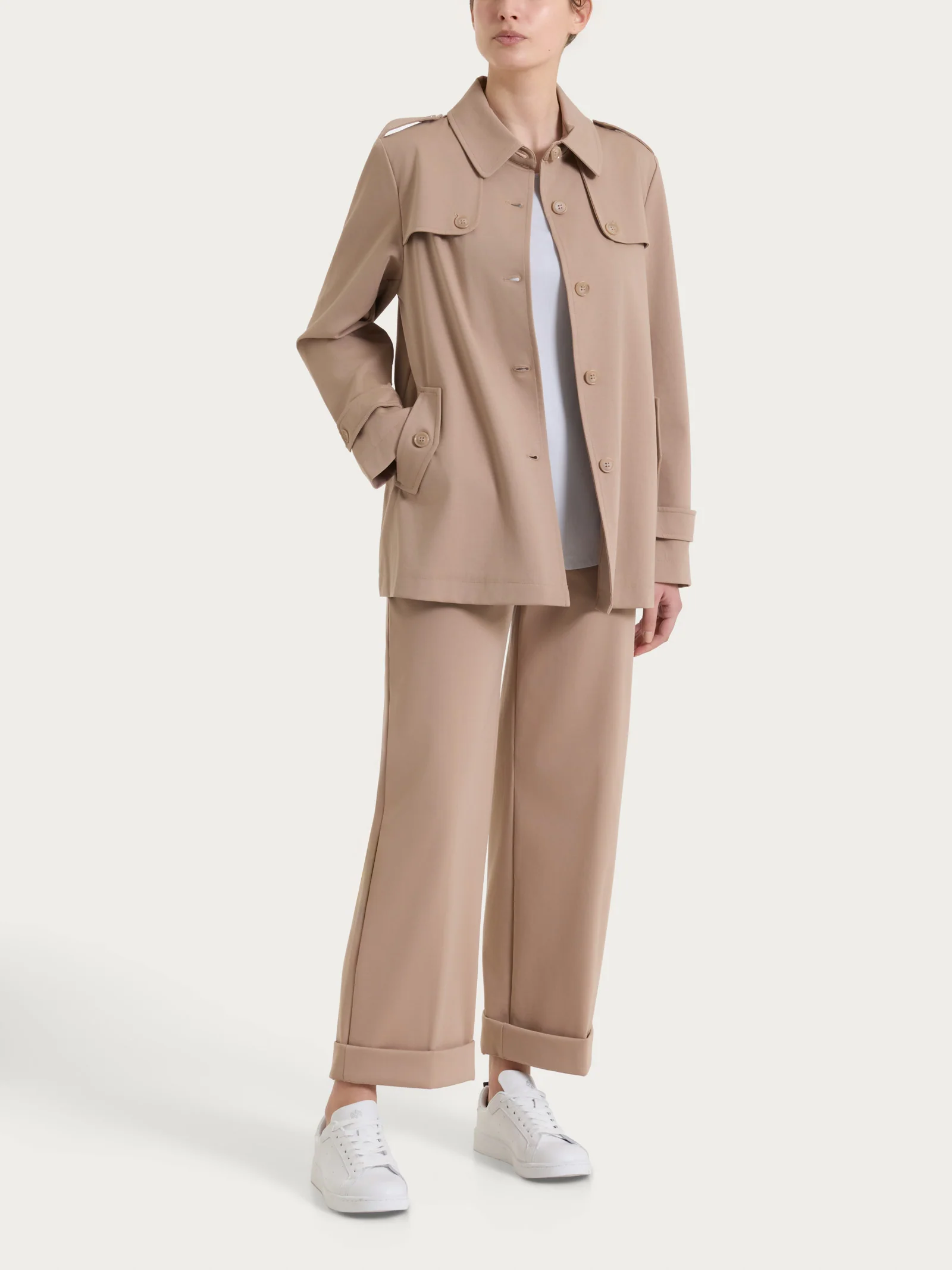 Trench corto in Compact Light - Warm Taupe - Image 6