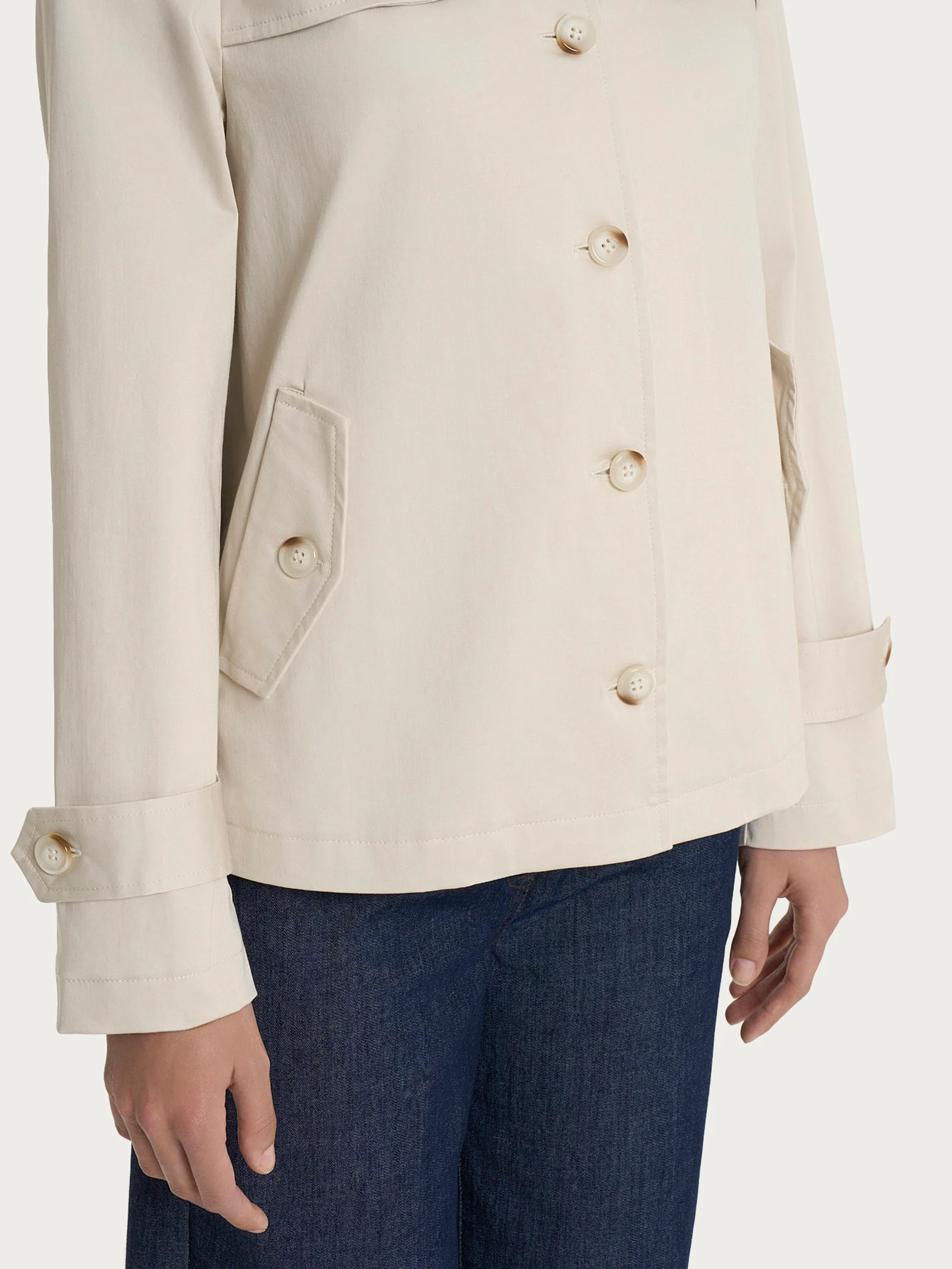 Trench corto in Satin Power WR - Champignon - Image 4