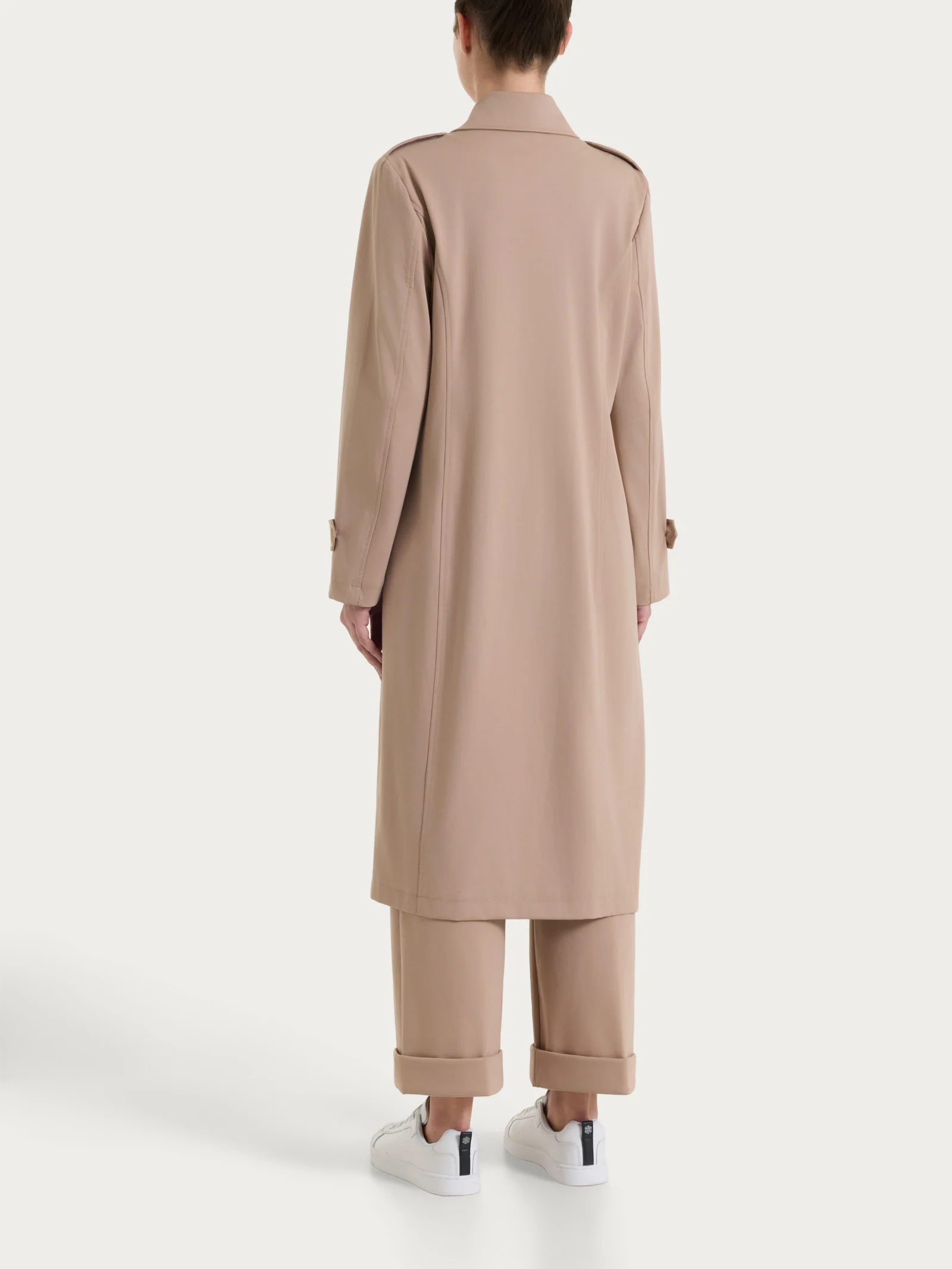 Trench lungo in Compact Light - Warm Taupe - Image 2