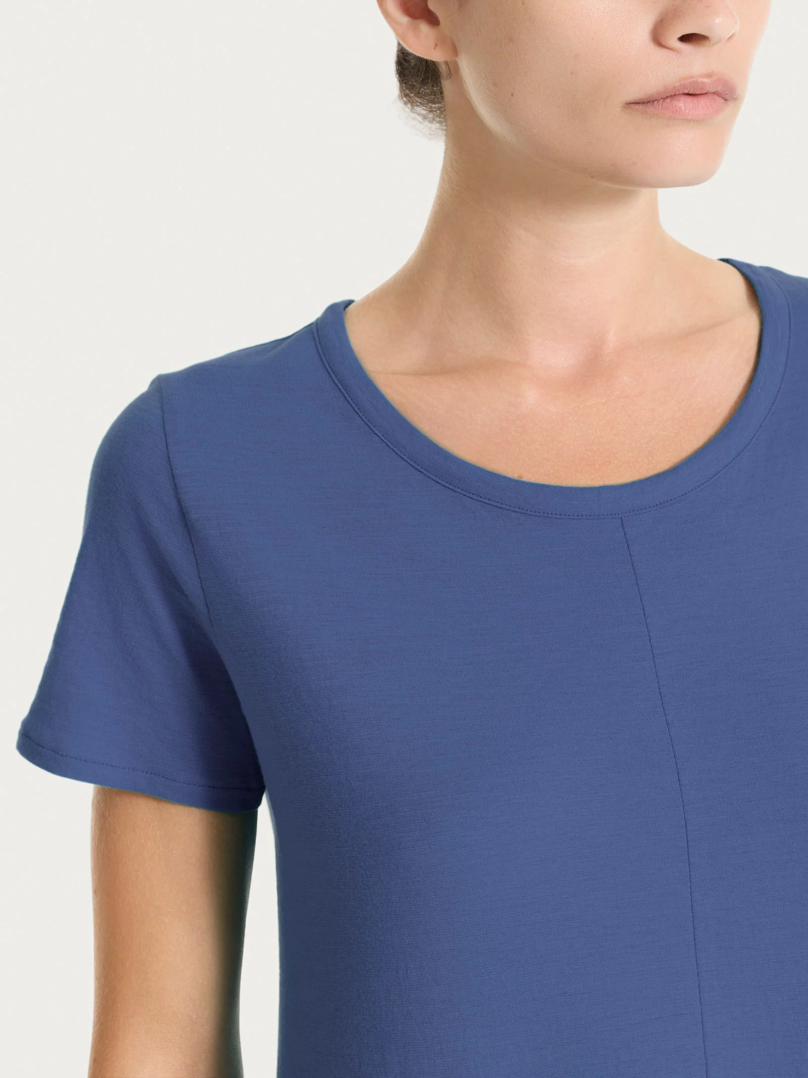 Vestito corto con balze asimmetriche in Slub Jersey di Cotone - Oceana - Image 3
