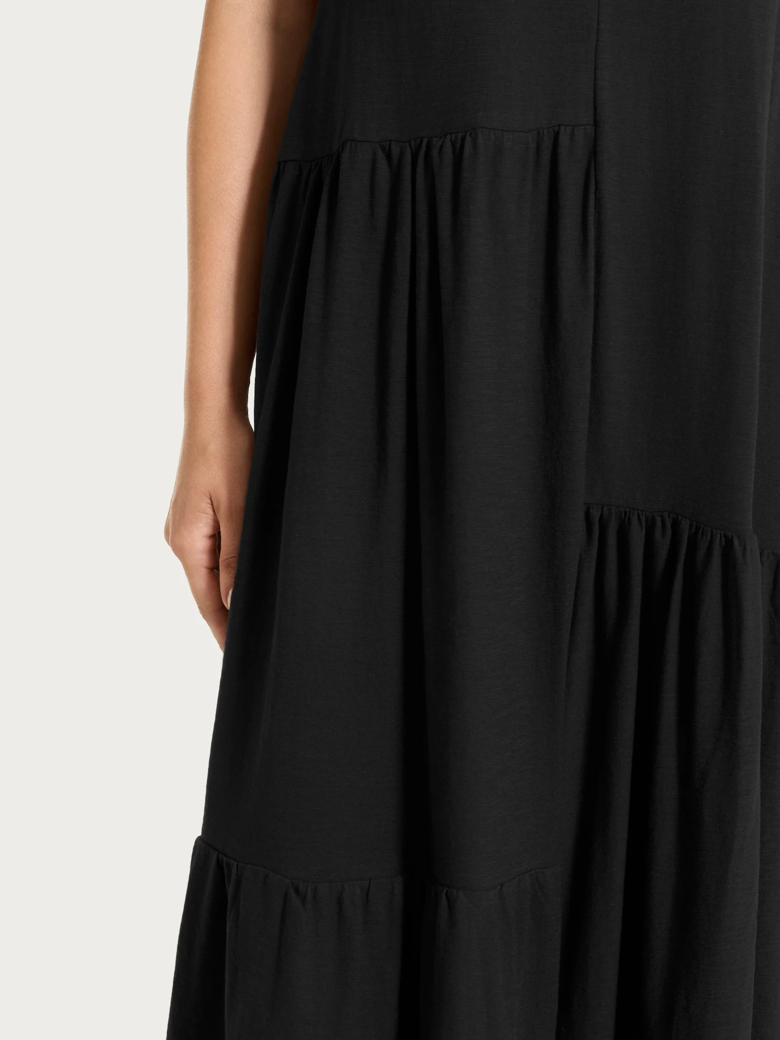 Vestito lungo con balze asimmetriche in Slub Jersey di Cotone - Nero - Image 4