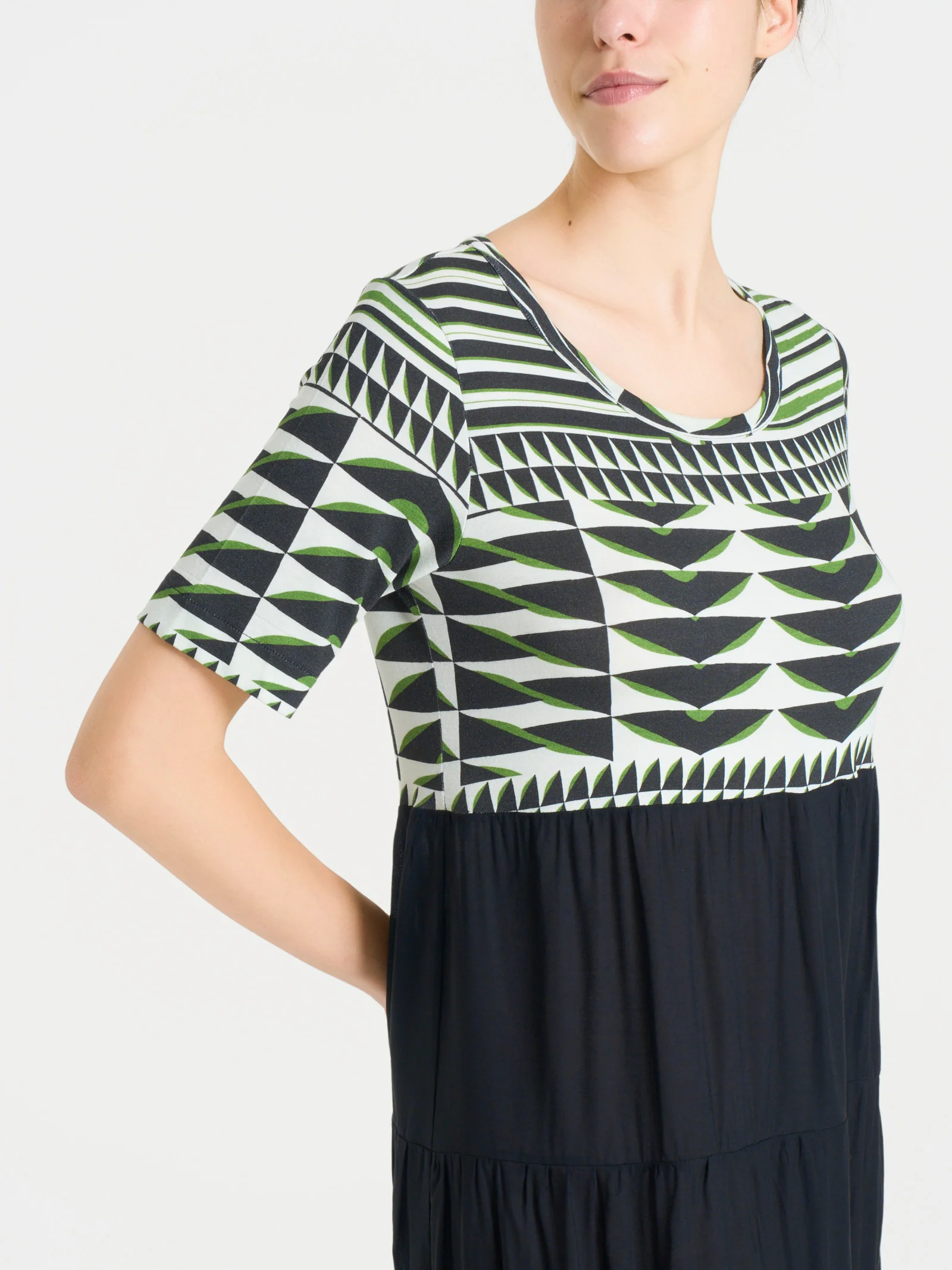 Vestito svasato a balze in misto viscosa - Fant. Artichoke Green - Image 3